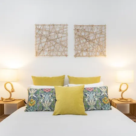 Daire Whome - Mouraria Modern Living Breathtaking Views & Ac *