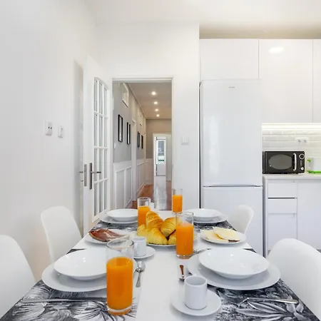 Whome - Mouraria Modern Living Breathtaking Views & Ac Lisbon